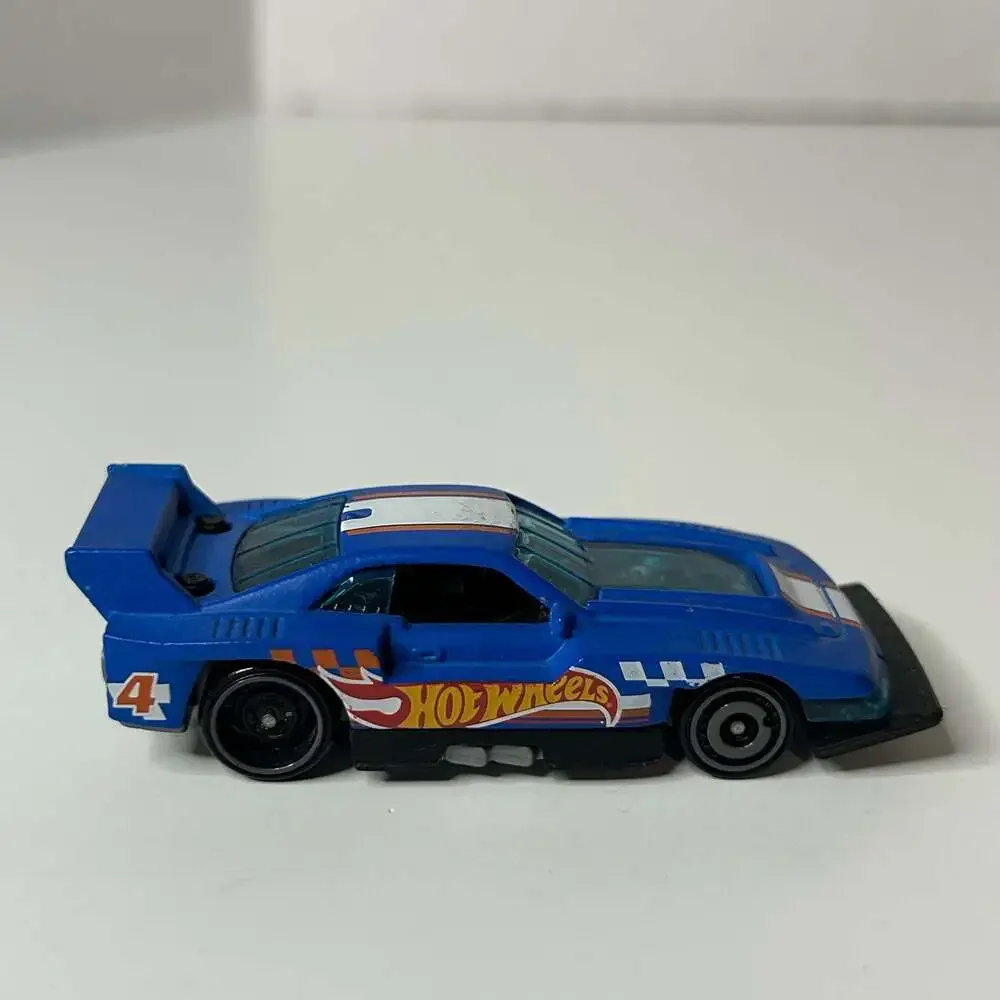 Hot Wheels GT-Scorcher HW Race Team 5/10 Blue Diecast Toy Car
